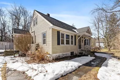 38 Garnet St, Worcester, MA 01607 - Photo 1