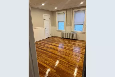 517 Cottage Street, New Bedford, MA 02740 - Photo 4