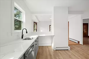 183 Vernon St, Worcester, MA 01607 - Photo 12