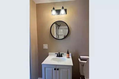 119 Powell Ave, Springfield, MA 01118 - Photo 6