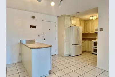 395 Revere Beach Pkwy #4A, Revere, MA 02151 - Photo 1