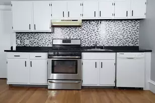 1052 Washington St, Boston, MA 02124 - Photo 2