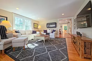 552 Main St, Barnstable, MA 02635 - Photo 1
