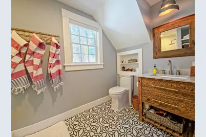 552 Main St, Barnstable, MA 02635 - Photo 34
