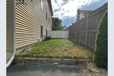 209 Adams St #B, Malden, MA 02148 - Photo 30