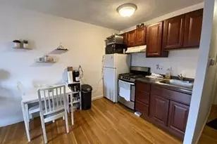 1027 Commonwealth Ave, Boston, MA 02215 - Photo 2