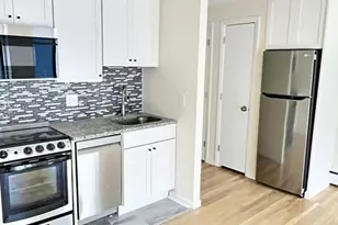 1039 Commonwealth Ave, Boston, MA 02215 - Photo 1