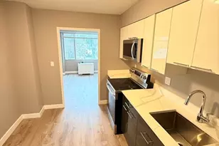 846 Massachusetts Ave, Arlington, MA 02476 - Photo 2
