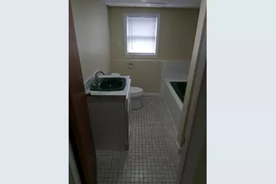121 King Philip Rd, Worcester, MA 01606 - Photo 30