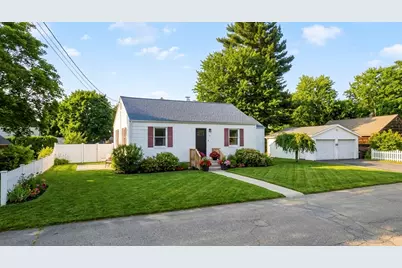 88 Woodmont St, Westfield, MA 01085 - Photo 2
