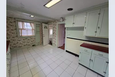 194 Parker, Newton, MA 02459 - Photo 8