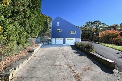 695 - 0 Thomas B Landers, Falmouth, MA 02536 - Photo 34