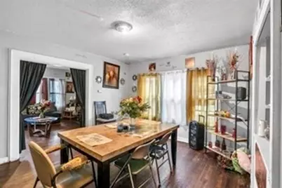 124-126 Westford Cir, Springfield, MA 01109 - Photo 14