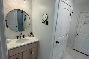 394 W 2nd St, Boston, MA 02127 - Photo 22