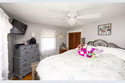 32 Crestwood Dr, Southbridge, MA 01550 - Photo 16