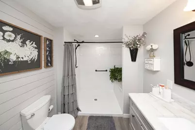 32 Crestwood Dr, Southbridge, MA 01550 - Photo 12