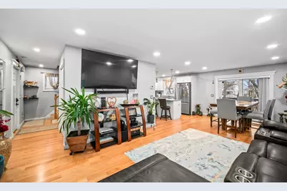 19 Observatory Ave, Haverhill, MA 01832 - Photo 8