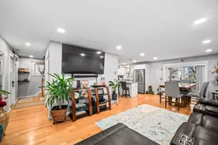 19 Observatory Ave, Haverhill, MA 01832 - Photo 8