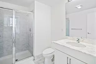 70 Lincoln St, Boston, MA 02111 - Photo 12