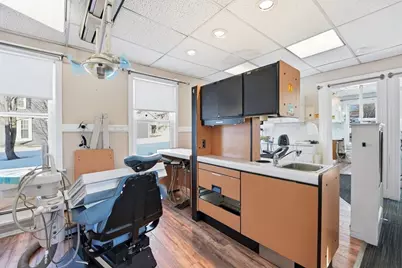 109 Church St, Chicopee, MA 01020 - Photo 8