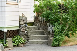 127 Upham St, Melrose, MA 02176 - Photo 4