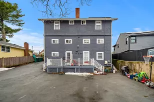 275 Lynnfield St, Lynn, MA 01904 - Photo 2