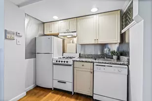 86 Savin Hill Ave, Boston, MA 02125 - Photo 8