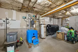 70 Frederick St, Fitchburg, MA 01420 - Photo 28