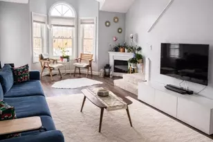 212 Carriage Ln, Taunton, MA 02780 - Photo 2