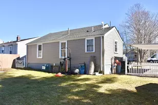 125 Stackhouse St, Dartmouth, MA 02747 - Photo 16