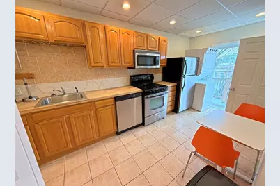 130 W 8th Street #3B, Boston, MA 02127 - Photo 8