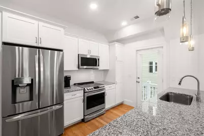 68 Chestnut St #6, Newton, MA 02465 - Photo 10
