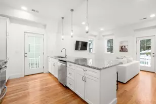 68 Chestnut St, Newton, MA 02465 - Photo 6