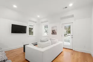 68 Chestnut St, Newton, MA 02465 - Photo 8