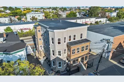 16 Alston St #16, Somerville, MA 02143 - Photo 2