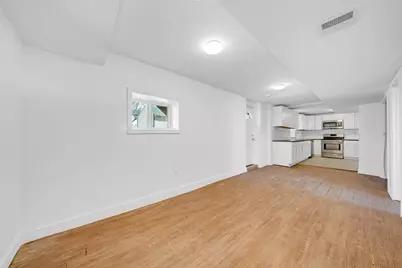 37 Cleveland St, Revere, MA 02151 - Photo 18