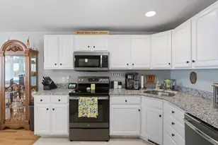 72 Green Briar Rd, Fitchburg, MA 01420 - Photo 6