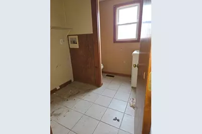 21 Bolton Street, Worcester, MA 01604 - Photo 8