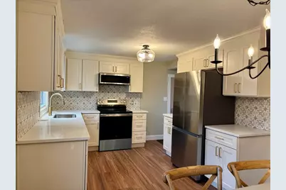 34 Flora St, Springfield, MA 01129 - Photo 6