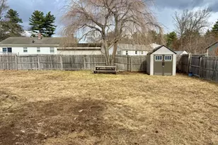 34 Flora St, Springfield, MA 01129 - Photo 32