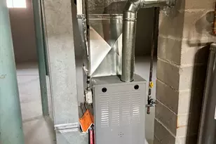 34 Flora St, Springfield, MA 01129 - Photo 34