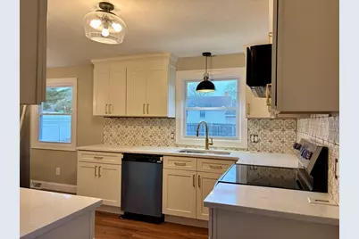 34 Flora St, Springfield, MA 01129 - Photo 10