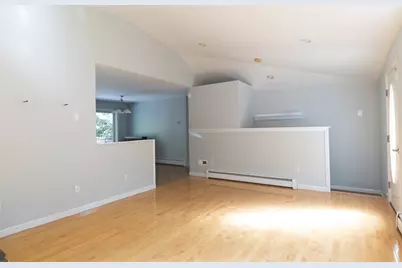 126 Dyer St, Gardner, MA 01440 - Photo 4