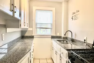 30 Rodney St, New Bedford, MA 02744 - Photo 8