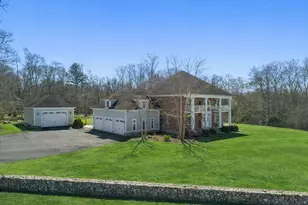 7 Taber Ln, Westport, MA 02790 - Photo 2