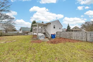 25 Morton St, Fairhaven, MA 02719 - Photo 6