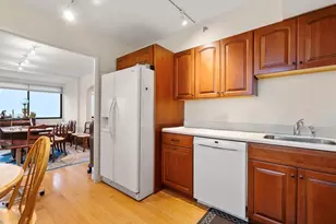 250 Hammond Pond Pkwy, Newton, MA 02467 - Photo 16