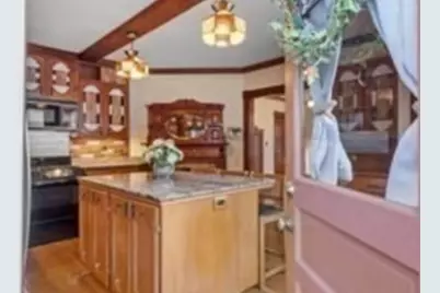 4 Allen Ave #1, Manchester by the Sea, MA 01944 - Photo 4