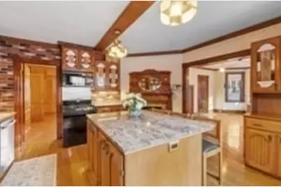 4 Allen Ave #1, Manchester by the Sea, MA 01944 - Photo 16