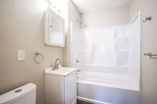 1012 River St, Agawam, MA 01001 - Photo 16